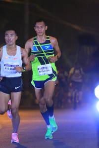 BIB: 456, 40542
                            <button type="button" onclick="openModal(10232946)" class="btn btn-primary btn-sm float-right btn-popup" data-toggle="modal" data-target=".modal-high-quality">
                        <i class="fas fa-shopping-cart"></i> Add to Cart
                    </button>
                                            <button type="button" onclick="isThisMe(10232946, true)" class="btn btn-success btn-sm float-right btn-popup btn-isme hidden" data-toggle="tooltip" data-placement="bottom" title="นี่คือรูปของคุณใช่ไหม คลิกที่นี่เพื่อเอาเข้าอัลบั้ม">
                        <i class="fas fa-plus"></i> Add to album
                    </button>
                    <button type="button" onclick="isThisMe(10232946, false)" class="btn btn-warning btn-sm float-right btn-popup btn-isnotme hidden">
                        <i class="fas fa-ban"></i> Remove from album
                    </button>