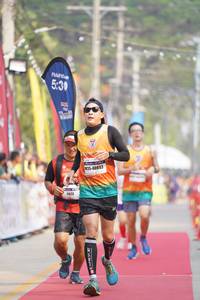 BIB: 530, 40893
                            <button type="button" onclick="openModal(8133466)" class="btn btn-primary btn-sm float-right btn-popup" data-toggle="modal" data-target=".modal-high-quality">
                        <i class="fas fa-shopping-cart"></i> Add to Cart
                    </button>
                                            <button type="button" onclick="isThisMe(8133466, true)" class="btn btn-success btn-sm float-right btn-popup btn-isme hidden" data-toggle="tooltip" data-placement="bottom" title="นี่คือรูปของคุณใช่ไหม คลิกที่นี่เพื่อเอาเข้าอัลบั้ม">
                        <i class="fas fa-plus"></i> Add to album
                    </button>
                    <button type="button" onclick="isThisMe(8133466, false)" class="btn btn-warning btn-sm float-right btn-popup btn-isnotme hidden">
                        <i class="fas fa-ban"></i> Remove from album
                    </button>