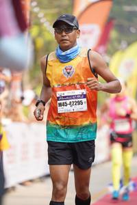 BIB: 42195, 42295
                            <button type="button" onclick="openModal(8123009)" class="btn btn-primary btn-sm float-right btn-popup" data-toggle="modal" data-target=".modal-high-quality">
                        <i class="fas fa-shopping-cart"></i> Add to Cart
                    </button>
                                            <button type="button" onclick="isThisMe(8123009, true)" class="btn btn-success btn-sm float-right btn-popup btn-isme hidden" data-toggle="tooltip" data-placement="bottom" title="นี่คือรูปของคุณใช่ไหม คลิกที่นี่เพื่อเอาเข้าอัลบั้ม">
                        <i class="fas fa-plus"></i> Add to album
                    </button>
                    <button type="button" onclick="isThisMe(8123009, false)" class="btn btn-warning btn-sm float-right btn-popup btn-isnotme hidden">
                        <i class="fas fa-ban"></i> Remove from album
                    </button>