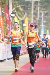 BIB: 41714, 41016
                            <button type="button" onclick="openModal(8136001)" class="btn btn-primary btn-sm float-right btn-popup" data-toggle="modal" data-target=".modal-high-quality">
                        <i class="fas fa-shopping-cart"></i> Add to Cart
                    </button>
                                            <button type="button" onclick="isThisMe(8136001, true)" class="btn btn-success btn-sm float-right btn-popup btn-isme hidden" data-toggle="tooltip" data-placement="bottom" title="นี่คือรูปของคุณใช่ไหม คลิกที่นี่เพื่อเอาเข้าอัลบั้ม">
                        <i class="fas fa-plus"></i> Add to album
                    </button>
                    <button type="button" onclick="isThisMe(8136001, false)" class="btn btn-warning btn-sm float-right btn-popup btn-isnotme hidden">
                        <i class="fas fa-ban"></i> Remove from album
                    </button>