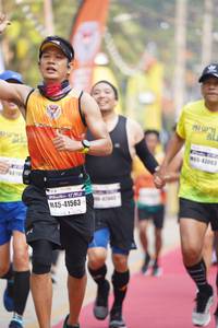 BIB: 43003, 41563
                            <button type="button" onclick="openModal(9903588)" class="btn btn-primary btn-sm float-right btn-popup" data-toggle="modal" data-target=".modal-high-quality">
                        <i class="fas fa-shopping-cart"></i> Add to Cart
                    </button>
                                            <button type="button" onclick="isThisMe(9903588, true)" class="btn btn-success btn-sm float-right btn-popup btn-isme hidden" data-toggle="tooltip" data-placement="bottom" title="นี่คือรูปของคุณใช่ไหม คลิกที่นี่เพื่อเอาเข้าอัลบั้ม">
                        <i class="fas fa-plus"></i> Add to album
                    </button>
                    <button type="button" onclick="isThisMe(9903588, false)" class="btn btn-warning btn-sm float-right btn-popup btn-isnotme hidden">
                        <i class="fas fa-ban"></i> Remove from album
                    </button>