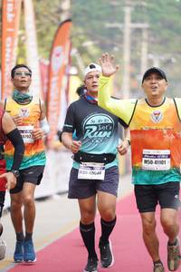 BIB: 0792, 41101, 45644
                            <button type="button" onclick="openModal(9903381)" class="btn btn-primary btn-sm float-right btn-popup" data-toggle="modal" data-target=".modal-high-quality">
                        <i class="fas fa-shopping-cart"></i> Add to Cart
                    </button>
                                            <button type="button" onclick="isThisMe(9903381, true)" class="btn btn-success btn-sm float-right btn-popup btn-isme hidden" data-toggle="tooltip" data-placement="bottom" title="นี่คือรูปของคุณใช่ไหม คลิกที่นี่เพื่อเอาเข้าอัลบั้ม">
                        <i class="fas fa-plus"></i> Add to album
                    </button>
                    <button type="button" onclick="isThisMe(9903381, false)" class="btn btn-warning btn-sm float-right btn-popup btn-isnotme hidden">
                        <i class="fas fa-ban"></i> Remove from album
                    </button>