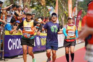 BIB: 40924, 45172
                            <button type="button" onclick="openModal(10318871)" class="btn btn-primary btn-sm float-right btn-popup" data-toggle="modal" data-target=".modal-high-quality">
                        <i class="fas fa-shopping-cart"></i> Add to Cart
                    </button>
                                            <button type="button" onclick="isThisMe(10318871, true)" class="btn btn-success btn-sm float-right btn-popup btn-isme hidden" data-toggle="tooltip" data-placement="bottom" title="นี่คือรูปของคุณใช่ไหม คลิกที่นี่เพื่อเอาเข้าอัลบั้ม">
                        <i class="fas fa-plus"></i> Add to album
                    </button>
                    <button type="button" onclick="isThisMe(10318871, false)" class="btn btn-warning btn-sm float-right btn-popup btn-isnotme hidden">
                        <i class="fas fa-ban"></i> Remove from album
                    </button>