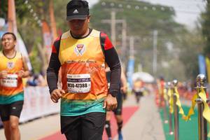 BIB: 47388
                            <button type="button" onclick="openModal(10318259)" class="btn btn-primary btn-sm float-right btn-popup" data-toggle="modal" data-target=".modal-high-quality">
                        <i class="fas fa-shopping-cart"></i> Add to Cart
                    </button>
                                            <button type="button" onclick="isThisMe(10318259, true)" class="btn btn-success btn-sm float-right btn-popup btn-isme hidden" data-toggle="tooltip" data-placement="bottom" title="นี่คือรูปของคุณใช่ไหม คลิกที่นี่เพื่อเอาเข้าอัลบั้ม">
                        <i class="fas fa-plus"></i> Add to album
                    </button>
                    <button type="button" onclick="isThisMe(10318259, false)" class="btn btn-warning btn-sm float-right btn-popup btn-isnotme hidden">
                        <i class="fas fa-ban"></i> Remove from album
                    </button>