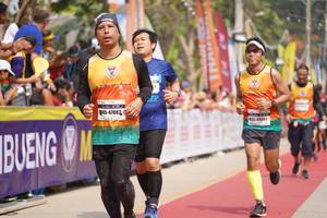 BIB: 47082, 46044
                            <button type="button" onclick="openModal(10318090)" class="btn btn-primary btn-sm float-right btn-popup" data-toggle="modal" data-target=".modal-high-quality">
                        <i class="fas fa-shopping-cart"></i> Add to Cart
                    </button>
                                            <button type="button" onclick="isThisMe(10318090, true)" class="btn btn-success btn-sm float-right btn-popup btn-isme hidden" data-toggle="tooltip" data-placement="bottom" title="นี่คือรูปของคุณใช่ไหม คลิกที่นี่เพื่อเอาเข้าอัลบั้ม">
                        <i class="fas fa-plus"></i> Add to album
                    </button>
                    <button type="button" onclick="isThisMe(10318090, false)" class="btn btn-warning btn-sm float-right btn-popup btn-isnotme hidden">
                        <i class="fas fa-ban"></i> Remove from album
                    </button>