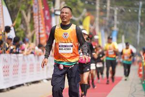 BIB: 42903
                            <button type="button" onclick="openModal(10318094)" class="btn btn-primary btn-sm float-right btn-popup" data-toggle="modal" data-target=".modal-high-quality">
                        <i class="fas fa-shopping-cart"></i> Add to Cart
                    </button>
                                            <button type="button" onclick="isThisMe(10318094, true)" class="btn btn-success btn-sm float-right btn-popup btn-isme hidden" data-toggle="tooltip" data-placement="bottom" title="นี่คือรูปของคุณใช่ไหม คลิกที่นี่เพื่อเอาเข้าอัลบั้ม">
                        <i class="fas fa-plus"></i> Add to album
                    </button>
                    <button type="button" onclick="isThisMe(10318094, false)" class="btn btn-warning btn-sm float-right btn-popup btn-isnotme hidden">
                        <i class="fas fa-ban"></i> Remove from album
                    </button>