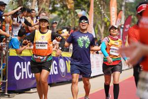 BIB: 40924
                            <button type="button" onclick="openModal(10318879)" class="btn btn-primary btn-sm float-right btn-popup" data-toggle="modal" data-target=".modal-high-quality">
                        <i class="fas fa-shopping-cart"></i> Add to Cart
                    </button>
                                            <button type="button" onclick="isThisMe(10318879, true)" class="btn btn-success btn-sm float-right btn-popup btn-isme hidden" data-toggle="tooltip" data-placement="bottom" title="นี่คือรูปของคุณใช่ไหม คลิกที่นี่เพื่อเอาเข้าอัลบั้ม">
                        <i class="fas fa-plus"></i> Add to album
                    </button>
                    <button type="button" onclick="isThisMe(10318879, false)" class="btn btn-warning btn-sm float-right btn-popup btn-isnotme hidden">
                        <i class="fas fa-ban"></i> Remove from album
                    </button>