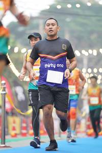 BIB: 121952, 48380
                            <button type="button" onclick="openModal(8044007)" class="btn btn-primary btn-sm float-right btn-popup" data-toggle="modal" data-target=".modal-high-quality">
                        <i class="fas fa-shopping-cart"></i> Add to Cart
                    </button>
                                            <button type="button" onclick="isThisMe(8044007, true)" class="btn btn-success btn-sm float-right btn-popup btn-isme hidden" data-toggle="tooltip" data-placement="bottom" title="นี่คือรูปของคุณใช่ไหม คลิกที่นี่เพื่อเอาเข้าอัลบั้ม">
                        <i class="fas fa-plus"></i> Add to album
                    </button>
                    <button type="button" onclick="isThisMe(8044007, false)" class="btn btn-warning btn-sm float-right btn-popup btn-isnotme hidden">
                        <i class="fas fa-ban"></i> Remove from album
                    </button>