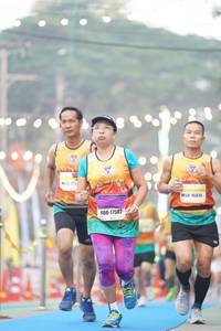 BIB: 4219, 42975, 454
                            <button type="button" onclick="openModal(8075000)" class="btn btn-primary btn-sm float-right btn-popup" data-toggle="modal" data-target=".modal-high-quality">
                        <i class="fas fa-shopping-cart"></i> Add to Cart
                    </button>
                                            <button type="button" onclick="isThisMe(8075000, true)" class="btn btn-success btn-sm float-right btn-popup btn-isme hidden" data-toggle="tooltip" data-placement="bottom" title="นี่คือรูปของคุณใช่ไหม คลิกที่นี่เพื่อเอาเข้าอัลบั้ม">
                        <i class="fas fa-plus"></i> Add to album
                    </button>
                    <button type="button" onclick="isThisMe(8075000, false)" class="btn btn-warning btn-sm float-right btn-popup btn-isnotme hidden">
                        <i class="fas fa-ban"></i> Remove from album
                    </button>