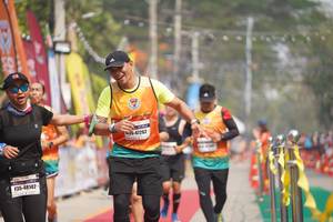 BIB: 47262, 48142
                            <button type="button" onclick="openModal(10318195)" class="btn btn-primary btn-sm float-right btn-popup" data-toggle="modal" data-target=".modal-high-quality">
                        <i class="fas fa-shopping-cart"></i> Add to Cart
                    </button>
                                            <button type="button" onclick="isThisMe(10318195, true)" class="btn btn-success btn-sm float-right btn-popup btn-isme hidden" data-toggle="tooltip" data-placement="bottom" title="นี่คือรูปของคุณใช่ไหม คลิกที่นี่เพื่อเอาเข้าอัลบั้ม">
                        <i class="fas fa-plus"></i> Add to album
                    </button>
                    <button type="button" onclick="isThisMe(10318195, false)" class="btn btn-warning btn-sm float-right btn-popup btn-isnotme hidden">
                        <i class="fas fa-ban"></i> Remove from album
                    </button>