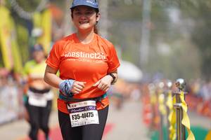 BIB: 12195, 40475
                            <button type="button" onclick="openModal(10318676)" class="btn btn-primary btn-sm float-right btn-popup" data-toggle="modal" data-target=".modal-high-quality">
                        <i class="fas fa-shopping-cart"></i> Add to Cart
                    </button>
                                            <button type="button" onclick="isThisMe(10318676, true)" class="btn btn-success btn-sm float-right btn-popup btn-isme hidden" data-toggle="tooltip" data-placement="bottom" title="นี่คือรูปของคุณใช่ไหม คลิกที่นี่เพื่อเอาเข้าอัลบั้ม">
                        <i class="fas fa-plus"></i> Add to album
                    </button>
                    <button type="button" onclick="isThisMe(10318676, false)" class="btn btn-warning btn-sm float-right btn-popup btn-isnotme hidden">
                        <i class="fas fa-ban"></i> Remove from album
                    </button>