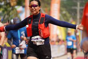 BIB: 40390
                            <button type="button" onclick="openModal(10318732)" class="btn btn-primary btn-sm float-right btn-popup" data-toggle="modal" data-target=".modal-high-quality">
                        <i class="fas fa-shopping-cart"></i> Add to Cart
                    </button>
                                            <button type="button" onclick="isThisMe(10318732, true)" class="btn btn-success btn-sm float-right btn-popup btn-isme hidden" data-toggle="tooltip" data-placement="bottom" title="นี่คือรูปของคุณใช่ไหม คลิกที่นี่เพื่อเอาเข้าอัลบั้ม">
                        <i class="fas fa-plus"></i> Add to album
                    </button>
                    <button type="button" onclick="isThisMe(10318732, false)" class="btn btn-warning btn-sm float-right btn-popup btn-isnotme hidden">
                        <i class="fas fa-ban"></i> Remove from album
                    </button>