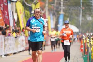 BIB: 442
                            <button type="button" onclick="openModal(10318521)" class="btn btn-primary btn-sm float-right btn-popup" data-toggle="modal" data-target=".modal-high-quality">
                        <i class="fas fa-shopping-cart"></i> Add to Cart
                    </button>
                                            <button type="button" onclick="isThisMe(10318521, true)" class="btn btn-success btn-sm float-right btn-popup btn-isme hidden" data-toggle="tooltip" data-placement="bottom" title="นี่คือรูปของคุณใช่ไหม คลิกที่นี่เพื่อเอาเข้าอัลบั้ม">
                        <i class="fas fa-plus"></i> Add to album
                    </button>
                    <button type="button" onclick="isThisMe(10318521, false)" class="btn btn-warning btn-sm float-right btn-popup btn-isnotme hidden">
                        <i class="fas fa-ban"></i> Remove from album
                    </button>