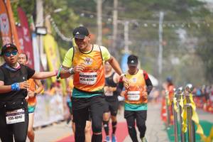 BIB: 47262, 48142
                            <button type="button" onclick="openModal(10318197)" class="btn btn-primary btn-sm float-right btn-popup" data-toggle="modal" data-target=".modal-high-quality">
                        <i class="fas fa-shopping-cart"></i> Add to Cart
                    </button>
                                            <button type="button" onclick="isThisMe(10318197, true)" class="btn btn-success btn-sm float-right btn-popup btn-isme hidden" data-toggle="tooltip" data-placement="bottom" title="นี่คือรูปของคุณใช่ไหม คลิกที่นี่เพื่อเอาเข้าอัลบั้ม">
                        <i class="fas fa-plus"></i> Add to album
                    </button>
                    <button type="button" onclick="isThisMe(10318197, false)" class="btn btn-warning btn-sm float-right btn-popup btn-isnotme hidden">
                        <i class="fas fa-ban"></i> Remove from album
                    </button>