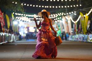 BIB: 
                            <button type="button" onclick="openModal(10250200)" class="btn btn-primary btn-sm float-right btn-popup" data-toggle="modal" data-target=".modal-high-quality">
                        <i class="fas fa-shopping-cart"></i> Add to Cart
                    </button>
                                            <button type="button" onclick="isThisMe(10250200, true)" class="btn btn-success btn-sm float-right btn-popup btn-isme hidden" data-toggle="tooltip" data-placement="bottom" title="นี่คือรูปของคุณใช่ไหม คลิกที่นี่เพื่อเอาเข้าอัลบั้ม">
                        <i class="fas fa-plus"></i> Add to album
                    </button>
                    <button type="button" onclick="isThisMe(10250200, false)" class="btn btn-warning btn-sm float-right btn-popup btn-isnotme hidden">
                        <i class="fas fa-ban"></i> Remove from album
                    </button>