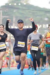 BIB: 11685, 10112, 10417
                            <button type="button" onclick="openModal(10230074)" class="btn btn-primary btn-sm float-right btn-popup" data-toggle="modal" data-target=".modal-high-quality">
                        <i class="fas fa-shopping-cart"></i> Add to Cart
                    </button>
                                            <button type="button" onclick="isThisMe(10230074, true)" class="btn btn-success btn-sm float-right btn-popup btn-isme hidden" data-toggle="tooltip" data-placement="bottom" title="นี่คือรูปของคุณใช่ไหม คลิกที่นี่เพื่อเอาเข้าอัลบั้ม">
                        <i class="fas fa-plus"></i> Add to album
                    </button>
                    <button type="button" onclick="isThisMe(10230074, false)" class="btn btn-warning btn-sm float-right btn-popup btn-isnotme hidden">
                        <i class="fas fa-ban"></i> Remove from album
                    </button>