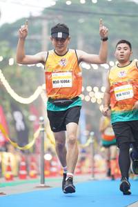 BIB: 16064, 11732
                            <button type="button" onclick="openModal(10179523)" class="btn btn-primary btn-sm float-right btn-popup" data-toggle="modal" data-target=".modal-high-quality">
                        <i class="fas fa-shopping-cart"></i> Add to Cart
                    </button>
                                            <button type="button" onclick="isThisMe(10179523, true)" class="btn btn-success btn-sm float-right btn-popup btn-isme hidden" data-toggle="tooltip" data-placement="bottom" title="นี่คือรูปของคุณใช่ไหม คลิกที่นี่เพื่อเอาเข้าอัลบั้ม">
                        <i class="fas fa-plus"></i> Add to album
                    </button>
                    <button type="button" onclick="isThisMe(10179523, false)" class="btn btn-warning btn-sm float-right btn-popup btn-isnotme hidden">
                        <i class="fas fa-ban"></i> Remove from album
                    </button>