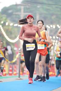 BIB: 17132
                            <button type="button" onclick="openModal(10231988)" class="btn btn-primary btn-sm float-right btn-popup" data-toggle="modal" data-target=".modal-high-quality">
                        <i class="fas fa-shopping-cart"></i> Add to Cart
                    </button>
                                            <button type="button" onclick="isThisMe(10231988, true)" class="btn btn-success btn-sm float-right btn-popup btn-isme hidden" data-toggle="tooltip" data-placement="bottom" title="นี่คือรูปของคุณใช่ไหม คลิกที่นี่เพื่อเอาเข้าอัลบั้ม">
                        <i class="fas fa-plus"></i> Add to album
                    </button>
                    <button type="button" onclick="isThisMe(10231988, false)" class="btn btn-warning btn-sm float-right btn-popup btn-isnotme hidden">
                        <i class="fas fa-ban"></i> Remove from album
                    </button>