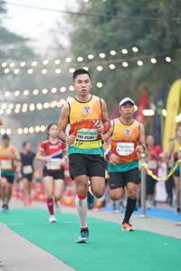 BIB: 253
                            <button type="button" onclick="openModal(10239344)" class="btn btn-primary btn-sm float-right btn-popup" data-toggle="modal" data-target=".modal-high-quality">
                        <i class="fas fa-shopping-cart"></i> Add to Cart
                    </button>
                                            <button type="button" onclick="isThisMe(10239344, true)" class="btn btn-success btn-sm float-right btn-popup btn-isme hidden" data-toggle="tooltip" data-placement="bottom" title="นี่คือรูปของคุณใช่ไหม คลิกที่นี่เพื่อเอาเข้าอัลบั้ม">
                        <i class="fas fa-plus"></i> Add to album
                    </button>
                    <button type="button" onclick="isThisMe(10239344, false)" class="btn btn-warning btn-sm float-right btn-popup btn-isnotme hidden">
                        <i class="fas fa-ban"></i> Remove from album
                    </button>