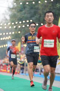 BIB: 208
                            <button type="button" onclick="openModal(10240823)" class="btn btn-primary btn-sm float-right btn-popup" data-toggle="modal" data-target=".modal-high-quality">
                        <i class="fas fa-shopping-cart"></i> Add to Cart
                    </button>
                                            <button type="button" onclick="isThisMe(10240823, true)" class="btn btn-success btn-sm float-right btn-popup btn-isme hidden" data-toggle="tooltip" data-placement="bottom" title="นี่คือรูปของคุณใช่ไหม คลิกที่นี่เพื่อเอาเข้าอัลบั้ม">
                        <i class="fas fa-plus"></i> Add to album
                    </button>
                    <button type="button" onclick="isThisMe(10240823, false)" class="btn btn-warning btn-sm float-right btn-popup btn-isnotme hidden">
                        <i class="fas fa-ban"></i> Remove from album
                    </button>