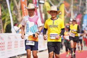 BIB: 4219, 45844
                            <button type="button" onclick="openModal(8326163)" class="btn btn-primary btn-sm float-right btn-popup" data-toggle="modal" data-target=".modal-high-quality">
                        <i class="fas fa-shopping-cart"></i> Add to Cart
                    </button>
                                            <button type="button" onclick="isThisMe(8326163, true)" class="btn btn-success btn-sm float-right btn-popup btn-isme hidden" data-toggle="tooltip" data-placement="bottom" title="นี่คือรูปของคุณใช่ไหม คลิกที่นี่เพื่อเอาเข้าอัลบั้ม">
                        <i class="fas fa-plus"></i> Add to album
                    </button>
                    <button type="button" onclick="isThisMe(8326163, false)" class="btn btn-warning btn-sm float-right btn-popup btn-isnotme hidden">
                        <i class="fas fa-ban"></i> Remove from album
                    </button>