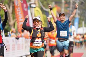 BIB: 40085
                            <button type="button" onclick="openModal(8329131)" class="btn btn-primary btn-sm float-right btn-popup" data-toggle="modal" data-target=".modal-high-quality">
                        <i class="fas fa-shopping-cart"></i> Add to Cart
                    </button>
                                            <button type="button" onclick="isThisMe(8329131, true)" class="btn btn-success btn-sm float-right btn-popup btn-isme hidden" data-toggle="tooltip" data-placement="bottom" title="นี่คือรูปของคุณใช่ไหม คลิกที่นี่เพื่อเอาเข้าอัลบั้ม">
                        <i class="fas fa-plus"></i> Add to album
                    </button>
                    <button type="button" onclick="isThisMe(8329131, false)" class="btn btn-warning btn-sm float-right btn-popup btn-isnotme hidden">
                        <i class="fas fa-ban"></i> Remove from album
                    </button>