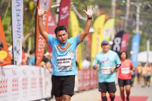 BIB: 46556
                            <button type="button" onclick="openModal(8314800)" class="btn btn-primary btn-sm float-right btn-popup" data-toggle="modal" data-target=".modal-high-quality">
                        <i class="fas fa-shopping-cart"></i> Add to Cart
                    </button>
                                            <button type="button" onclick="isThisMe(8314800, true)" class="btn btn-success btn-sm float-right btn-popup btn-isme hidden" data-toggle="tooltip" data-placement="bottom" title="นี่คือรูปของคุณใช่ไหม คลิกที่นี่เพื่อเอาเข้าอัลบั้ม">
                        <i class="fas fa-plus"></i> Add to album
                    </button>
                    <button type="button" onclick="isThisMe(8314800, false)" class="btn btn-warning btn-sm float-right btn-popup btn-isnotme hidden">
                        <i class="fas fa-ban"></i> Remove from album
                    </button>