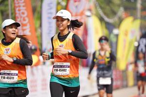 BIB: 45402, 45311
                            <button type="button" onclick="openModal(8310379)" class="btn btn-primary btn-sm float-right btn-popup" data-toggle="modal" data-target=".modal-high-quality">
                        <i class="fas fa-shopping-cart"></i> Add to Cart
                    </button>
                                            <button type="button" onclick="isThisMe(8310379, true)" class="btn btn-success btn-sm float-right btn-popup btn-isme hidden" data-toggle="tooltip" data-placement="bottom" title="นี่คือรูปของคุณใช่ไหม คลิกที่นี่เพื่อเอาเข้าอัลบั้ม">
                        <i class="fas fa-plus"></i> Add to album
                    </button>
                    <button type="button" onclick="isThisMe(8310379, false)" class="btn btn-warning btn-sm float-right btn-popup btn-isnotme hidden">
                        <i class="fas fa-ban"></i> Remove from album
                    </button>