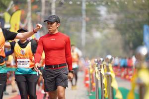 BIB: 40719
                            <button type="button" onclick="openModal(8331225)" class="btn btn-primary btn-sm float-right btn-popup" data-toggle="modal" data-target=".modal-high-quality">
                        <i class="fas fa-shopping-cart"></i> Add to Cart
                    </button>
                                            <button type="button" onclick="isThisMe(8331225, true)" class="btn btn-success btn-sm float-right btn-popup btn-isme hidden" data-toggle="tooltip" data-placement="bottom" title="นี่คือรูปของคุณใช่ไหม คลิกที่นี่เพื่อเอาเข้าอัลบั้ม">
                        <i class="fas fa-plus"></i> Add to album
                    </button>
                    <button type="button" onclick="isThisMe(8331225, false)" class="btn btn-warning btn-sm float-right btn-popup btn-isnotme hidden">
                        <i class="fas fa-ban"></i> Remove from album
                    </button>