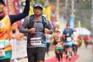 BIB: 42550
                            <button type="button" onclick="openModal(8328829)" class="btn btn-primary btn-sm float-right btn-popup" data-toggle="modal" data-target=".modal-high-quality">
                        <i class="fas fa-shopping-cart"></i> Add to Cart
                    </button>
                                            <button type="button" onclick="isThisMe(8328829, true)" class="btn btn-success btn-sm float-right btn-popup btn-isme hidden" data-toggle="tooltip" data-placement="bottom" title="นี่คือรูปของคุณใช่ไหม คลิกที่นี่เพื่อเอาเข้าอัลบั้ม">
                        <i class="fas fa-plus"></i> Add to album
                    </button>
                    <button type="button" onclick="isThisMe(8328829, false)" class="btn btn-warning btn-sm float-right btn-popup btn-isnotme hidden">
                        <i class="fas fa-ban"></i> Remove from album
                    </button>