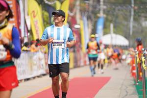 BIB: 47375
                            <button type="button" onclick="openModal(8337058)" class="btn btn-primary btn-sm float-right btn-popup" data-toggle="modal" data-target=".modal-high-quality">
                        <i class="fas fa-shopping-cart"></i> Add to Cart
                    </button>
                                            <button type="button" onclick="isThisMe(8337058, true)" class="btn btn-success btn-sm float-right btn-popup btn-isme hidden" data-toggle="tooltip" data-placement="bottom" title="นี่คือรูปของคุณใช่ไหม คลิกที่นี่เพื่อเอาเข้าอัลบั้ม">
                        <i class="fas fa-plus"></i> Add to album
                    </button>
                    <button type="button" onclick="isThisMe(8337058, false)" class="btn btn-warning btn-sm float-right btn-popup btn-isnotme hidden">
                        <i class="fas fa-ban"></i> Remove from album
                    </button>