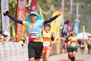 BIB: 41099, 452
                            <button type="button" onclick="openModal(8312416)" class="btn btn-primary btn-sm float-right btn-popup" data-toggle="modal" data-target=".modal-high-quality">
                        <i class="fas fa-shopping-cart"></i> Add to Cart
                    </button>
                                            <button type="button" onclick="isThisMe(8312416, true)" class="btn btn-success btn-sm float-right btn-popup btn-isme hidden" data-toggle="tooltip" data-placement="bottom" title="นี่คือรูปของคุณใช่ไหม คลิกที่นี่เพื่อเอาเข้าอัลบั้ม">
                        <i class="fas fa-plus"></i> Add to album
                    </button>
                    <button type="button" onclick="isThisMe(8312416, false)" class="btn btn-warning btn-sm float-right btn-popup btn-isnotme hidden">
                        <i class="fas fa-ban"></i> Remove from album
                    </button>