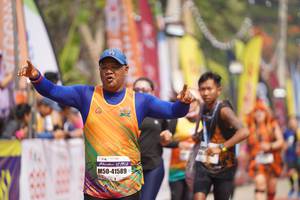 BIB: 41589
                            <button type="button" onclick="openModal(8338906)" class="btn btn-primary btn-sm float-right btn-popup" data-toggle="modal" data-target=".modal-high-quality">
                        <i class="fas fa-shopping-cart"></i> Add to Cart
                    </button>
                                            <button type="button" onclick="isThisMe(8338906, true)" class="btn btn-success btn-sm float-right btn-popup btn-isme hidden" data-toggle="tooltip" data-placement="bottom" title="นี่คือรูปของคุณใช่ไหม คลิกที่นี่เพื่อเอาเข้าอัลบั้ม">
                        <i class="fas fa-plus"></i> Add to album
                    </button>
                    <button type="button" onclick="isThisMe(8338906, false)" class="btn btn-warning btn-sm float-right btn-popup btn-isnotme hidden">
                        <i class="fas fa-ban"></i> Remove from album
                    </button>