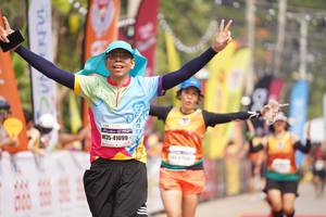 BIB: 41099, 04530
                            <button type="button" onclick="openModal(8312456)" class="btn btn-primary btn-sm float-right btn-popup" data-toggle="modal" data-target=".modal-high-quality">
                        <i class="fas fa-shopping-cart"></i> Add to Cart
                    </button>
                                            <button type="button" onclick="isThisMe(8312456, true)" class="btn btn-success btn-sm float-right btn-popup btn-isme hidden" data-toggle="tooltip" data-placement="bottom" title="นี่คือรูปของคุณใช่ไหม คลิกที่นี่เพื่อเอาเข้าอัลบั้ม">
                        <i class="fas fa-plus"></i> Add to album
                    </button>
                    <button type="button" onclick="isThisMe(8312456, false)" class="btn btn-warning btn-sm float-right btn-popup btn-isnotme hidden">
                        <i class="fas fa-ban"></i> Remove from album
                    </button>