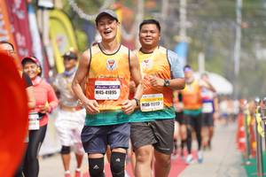 BIB: 41895, 11773
                            <button type="button" onclick="openModal(8333720)" class="btn btn-primary btn-sm float-right btn-popup" data-toggle="modal" data-target=".modal-high-quality">
                        <i class="fas fa-shopping-cart"></i> Add to Cart
                    </button>
                                            <button type="button" onclick="isThisMe(8333720, true)" class="btn btn-success btn-sm float-right btn-popup btn-isme hidden" data-toggle="tooltip" data-placement="bottom" title="นี่คือรูปของคุณใช่ไหม คลิกที่นี่เพื่อเอาเข้าอัลบั้ม">
                        <i class="fas fa-plus"></i> Add to album
                    </button>
                    <button type="button" onclick="isThisMe(8333720, false)" class="btn btn-warning btn-sm float-right btn-popup btn-isnotme hidden">
                        <i class="fas fa-ban"></i> Remove from album
                    </button>