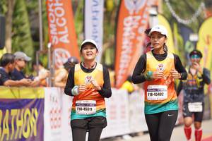 BIB: 45402, 45311
                            <button type="button" onclick="openModal(8310383)" class="btn btn-primary btn-sm float-right btn-popup" data-toggle="modal" data-target=".modal-high-quality">
                        <i class="fas fa-shopping-cart"></i> Add to Cart
                    </button>
                                            <button type="button" onclick="isThisMe(8310383, true)" class="btn btn-success btn-sm float-right btn-popup btn-isme hidden" data-toggle="tooltip" data-placement="bottom" title="นี่คือรูปของคุณใช่ไหม คลิกที่นี่เพื่อเอาเข้าอัลบั้ม">
                        <i class="fas fa-plus"></i> Add to album
                    </button>
                    <button type="button" onclick="isThisMe(8310383, false)" class="btn btn-warning btn-sm float-right btn-popup btn-isnotme hidden">
                        <i class="fas fa-ban"></i> Remove from album
                    </button>