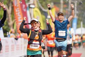 BIB: 40085
                            <button type="button" onclick="openModal(8329127)" class="btn btn-primary btn-sm float-right btn-popup" data-toggle="modal" data-target=".modal-high-quality">
                        <i class="fas fa-shopping-cart"></i> Add to Cart
                    </button>
                                            <button type="button" onclick="isThisMe(8329127, true)" class="btn btn-success btn-sm float-right btn-popup btn-isme hidden" data-toggle="tooltip" data-placement="bottom" title="นี่คือรูปของคุณใช่ไหม คลิกที่นี่เพื่อเอาเข้าอัลบั้ม">
                        <i class="fas fa-plus"></i> Add to album
                    </button>
                    <button type="button" onclick="isThisMe(8329127, false)" class="btn btn-warning btn-sm float-right btn-popup btn-isnotme hidden">
                        <i class="fas fa-ban"></i> Remove from album
                    </button>