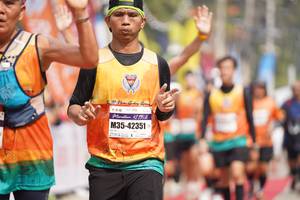 BIB: 12199, 42351
                            <button type="button" onclick="openModal(8333256)" class="btn btn-primary btn-sm float-right btn-popup" data-toggle="modal" data-target=".modal-high-quality">
                        <i class="fas fa-shopping-cart"></i> Add to Cart
                    </button>
                                            <button type="button" onclick="isThisMe(8333256, true)" class="btn btn-success btn-sm float-right btn-popup btn-isme hidden" data-toggle="tooltip" data-placement="bottom" title="นี่คือรูปของคุณใช่ไหม คลิกที่นี่เพื่อเอาเข้าอัลบั้ม">
                        <i class="fas fa-plus"></i> Add to album
                    </button>
                    <button type="button" onclick="isThisMe(8333256, false)" class="btn btn-warning btn-sm float-right btn-popup btn-isnotme hidden">
                        <i class="fas fa-ban"></i> Remove from album
                    </button>