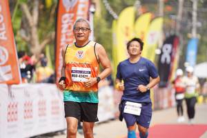 BIB: 42420
                            <button type="button" onclick="openModal(8318154)" class="btn btn-primary btn-sm float-right btn-popup" data-toggle="modal" data-target=".modal-high-quality">
                        <i class="fas fa-shopping-cart"></i> Add to Cart
                    </button>
                                            <button type="button" onclick="isThisMe(8318154, true)" class="btn btn-success btn-sm float-right btn-popup btn-isme hidden" data-toggle="tooltip" data-placement="bottom" title="นี่คือรูปของคุณใช่ไหม คลิกที่นี่เพื่อเอาเข้าอัลบั้ม">
                        <i class="fas fa-plus"></i> Add to album
                    </button>
                    <button type="button" onclick="isThisMe(8318154, false)" class="btn btn-warning btn-sm float-right btn-popup btn-isnotme hidden">
                        <i class="fas fa-ban"></i> Remove from album
                    </button>