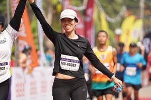 BIB: 1219, 40382, 931
                            <button type="button" onclick="openModal(8313858)" class="btn btn-primary btn-sm float-right btn-popup" data-toggle="modal" data-target=".modal-high-quality">
                        <i class="fas fa-shopping-cart"></i> Add to Cart
                    </button>
                                            <button type="button" onclick="isThisMe(8313858, true)" class="btn btn-success btn-sm float-right btn-popup btn-isme hidden" data-toggle="tooltip" data-placement="bottom" title="นี่คือรูปของคุณใช่ไหม คลิกที่นี่เพื่อเอาเข้าอัลบั้ม">
                        <i class="fas fa-plus"></i> Add to album
                    </button>
                    <button type="button" onclick="isThisMe(8313858, false)" class="btn btn-warning btn-sm float-right btn-popup btn-isnotme hidden">
                        <i class="fas fa-ban"></i> Remove from album
                    </button>