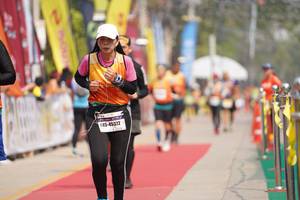 BIB: 45372
                            <button type="button" onclick="openModal(8336025)" class="btn btn-primary btn-sm float-right btn-popup" data-toggle="modal" data-target=".modal-high-quality">
                        <i class="fas fa-shopping-cart"></i> Add to Cart
                    </button>
                                            <button type="button" onclick="isThisMe(8336025, true)" class="btn btn-success btn-sm float-right btn-popup btn-isme hidden" data-toggle="tooltip" data-placement="bottom" title="นี่คือรูปของคุณใช่ไหม คลิกที่นี่เพื่อเอาเข้าอัลบั้ม">
                        <i class="fas fa-plus"></i> Add to album
                    </button>
                    <button type="button" onclick="isThisMe(8336025, false)" class="btn btn-warning btn-sm float-right btn-popup btn-isnotme hidden">
                        <i class="fas fa-ban"></i> Remove from album
                    </button>