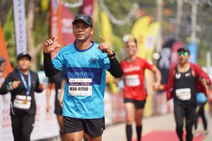 BIB: 121952, 41750
                            <button type="button" onclick="openModal(8314128)" class="btn btn-primary btn-sm float-right btn-popup" data-toggle="modal" data-target=".modal-high-quality">
                        <i class="fas fa-shopping-cart"></i> Add to Cart
                    </button>
                                            <button type="button" onclick="isThisMe(8314128, true)" class="btn btn-success btn-sm float-right btn-popup btn-isme hidden" data-toggle="tooltip" data-placement="bottom" title="นี่คือรูปของคุณใช่ไหม คลิกที่นี่เพื่อเอาเข้าอัลบั้ม">
                        <i class="fas fa-plus"></i> Add to album
                    </button>
                    <button type="button" onclick="isThisMe(8314128, false)" class="btn btn-warning btn-sm float-right btn-popup btn-isnotme hidden">
                        <i class="fas fa-ban"></i> Remove from album
                    </button>