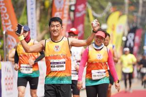 BIB: 40906, 140, 42224
                            <button type="button" onclick="openModal(8313219)" class="btn btn-primary btn-sm float-right btn-popup" data-toggle="modal" data-target=".modal-high-quality">
                        <i class="fas fa-shopping-cart"></i> Add to Cart
                    </button>
                                            <button type="button" onclick="isThisMe(8313219, true)" class="btn btn-success btn-sm float-right btn-popup btn-isme hidden" data-toggle="tooltip" data-placement="bottom" title="นี่คือรูปของคุณใช่ไหม คลิกที่นี่เพื่อเอาเข้าอัลบั้ม">
                        <i class="fas fa-plus"></i> Add to album
                    </button>
                    <button type="button" onclick="isThisMe(8313219, false)" class="btn btn-warning btn-sm float-right btn-popup btn-isnotme hidden">
                        <i class="fas fa-ban"></i> Remove from album
                    </button>