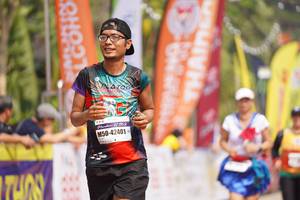 BIB: 42401
                            <button type="button" onclick="openModal(8310647)" class="btn btn-primary btn-sm float-right btn-popup" data-toggle="modal" data-target=".modal-high-quality">
                        <i class="fas fa-shopping-cart"></i> Add to Cart
                    </button>
                                            <button type="button" onclick="isThisMe(8310647, true)" class="btn btn-success btn-sm float-right btn-popup btn-isme hidden" data-toggle="tooltip" data-placement="bottom" title="นี่คือรูปของคุณใช่ไหม คลิกที่นี่เพื่อเอาเข้าอัลบั้ม">
                        <i class="fas fa-plus"></i> Add to album
                    </button>
                    <button type="button" onclick="isThisMe(8310647, false)" class="btn btn-warning btn-sm float-right btn-popup btn-isnotme hidden">
                        <i class="fas fa-ban"></i> Remove from album
                    </button>