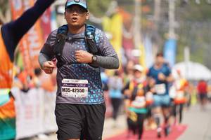 BIB: 42192, 42550
                            <button type="button" onclick="openModal(8328840)" class="btn btn-primary btn-sm float-right btn-popup" data-toggle="modal" data-target=".modal-high-quality">
                        <i class="fas fa-shopping-cart"></i> Add to Cart
                    </button>
                                            <button type="button" onclick="isThisMe(8328840, true)" class="btn btn-success btn-sm float-right btn-popup btn-isme hidden" data-toggle="tooltip" data-placement="bottom" title="นี่คือรูปของคุณใช่ไหม คลิกที่นี่เพื่อเอาเข้าอัลบั้ม">
                        <i class="fas fa-plus"></i> Add to album
                    </button>
                    <button type="button" onclick="isThisMe(8328840, false)" class="btn btn-warning btn-sm float-right btn-popup btn-isnotme hidden">
                        <i class="fas fa-ban"></i> Remove from album
                    </button>