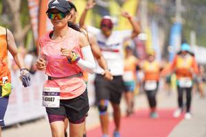 BIB: 1952, 47487
                            <button type="button" onclick="openModal(8334968)" class="btn btn-primary btn-sm float-right btn-popup" data-toggle="modal" data-target=".modal-high-quality">
                        <i class="fas fa-shopping-cart"></i> Add to Cart
                    </button>
                                            <button type="button" onclick="isThisMe(8334968, true)" class="btn btn-success btn-sm float-right btn-popup btn-isme hidden" data-toggle="tooltip" data-placement="bottom" title="นี่คือรูปของคุณใช่ไหม คลิกที่นี่เพื่อเอาเข้าอัลบั้ม">
                        <i class="fas fa-plus"></i> Add to album
                    </button>
                    <button type="button" onclick="isThisMe(8334968, false)" class="btn btn-warning btn-sm float-right btn-popup btn-isnotme hidden">
                        <i class="fas fa-ban"></i> Remove from album
                    </button>