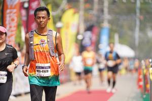 BIB: 41670, 215
                            <button type="button" onclick="openModal(8324320)" class="btn btn-primary btn-sm float-right btn-popup" data-toggle="modal" data-target=".modal-high-quality">
                        <i class="fas fa-shopping-cart"></i> Add to Cart
                    </button>
                                            <button type="button" onclick="isThisMe(8324320, true)" class="btn btn-success btn-sm float-right btn-popup btn-isme hidden" data-toggle="tooltip" data-placement="bottom" title="นี่คือรูปของคุณใช่ไหม คลิกที่นี่เพื่อเอาเข้าอัลบั้ม">
                        <i class="fas fa-plus"></i> Add to album
                    </button>
                    <button type="button" onclick="isThisMe(8324320, false)" class="btn btn-warning btn-sm float-right btn-popup btn-isnotme hidden">
                        <i class="fas fa-ban"></i> Remove from album
                    </button>