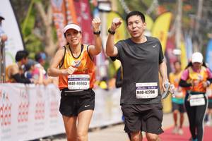 BIB: 46083, 42798
                            <button type="button" onclick="openModal(8335975)" class="btn btn-primary btn-sm float-right btn-popup" data-toggle="modal" data-target=".modal-high-quality">
                        <i class="fas fa-shopping-cart"></i> Add to Cart
                    </button>
                                            <button type="button" onclick="isThisMe(8335975, true)" class="btn btn-success btn-sm float-right btn-popup btn-isme hidden" data-toggle="tooltip" data-placement="bottom" title="นี่คือรูปของคุณใช่ไหม คลิกที่นี่เพื่อเอาเข้าอัลบั้ม">
                        <i class="fas fa-plus"></i> Add to album
                    </button>
                    <button type="button" onclick="isThisMe(8335975, false)" class="btn btn-warning btn-sm float-right btn-popup btn-isnotme hidden">
                        <i class="fas fa-ban"></i> Remove from album
                    </button>