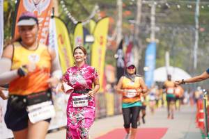 BIB: 41097
                            <button type="button" onclick="openModal(8309117)" class="btn btn-primary btn-sm float-right btn-popup" data-toggle="modal" data-target=".modal-high-quality">
                        <i class="fas fa-shopping-cart"></i> Add to Cart
                    </button>
                                            <button type="button" onclick="isThisMe(8309117, true)" class="btn btn-success btn-sm float-right btn-popup btn-isme hidden" data-toggle="tooltip" data-placement="bottom" title="นี่คือรูปของคุณใช่ไหม คลิกที่นี่เพื่อเอาเข้าอัลบั้ม">
                        <i class="fas fa-plus"></i> Add to album
                    </button>
                    <button type="button" onclick="isThisMe(8309117, false)" class="btn btn-warning btn-sm float-right btn-popup btn-isnotme hidden">
                        <i class="fas fa-ban"></i> Remove from album
                    </button>