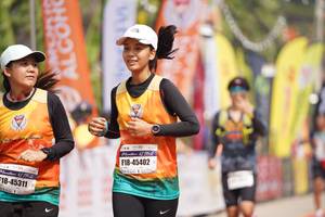 BIB: 45402, 45311
                            <button type="button" onclick="openModal(8310440)" class="btn btn-primary btn-sm float-right btn-popup" data-toggle="modal" data-target=".modal-high-quality">
                        <i class="fas fa-shopping-cart"></i> Add to Cart
                    </button>
                                            <button type="button" onclick="isThisMe(8310440, true)" class="btn btn-success btn-sm float-right btn-popup btn-isme hidden" data-toggle="tooltip" data-placement="bottom" title="นี่คือรูปของคุณใช่ไหม คลิกที่นี่เพื่อเอาเข้าอัลบั้ม">
                        <i class="fas fa-plus"></i> Add to album
                    </button>
                    <button type="button" onclick="isThisMe(8310440, false)" class="btn btn-warning btn-sm float-right btn-popup btn-isnotme hidden">
                        <i class="fas fa-ban"></i> Remove from album
                    </button>